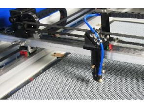 深圳市大宏激光設(shè)備制造公司 專(zhuān)業(yè)供應(yīng)模型激光切割機(jī)